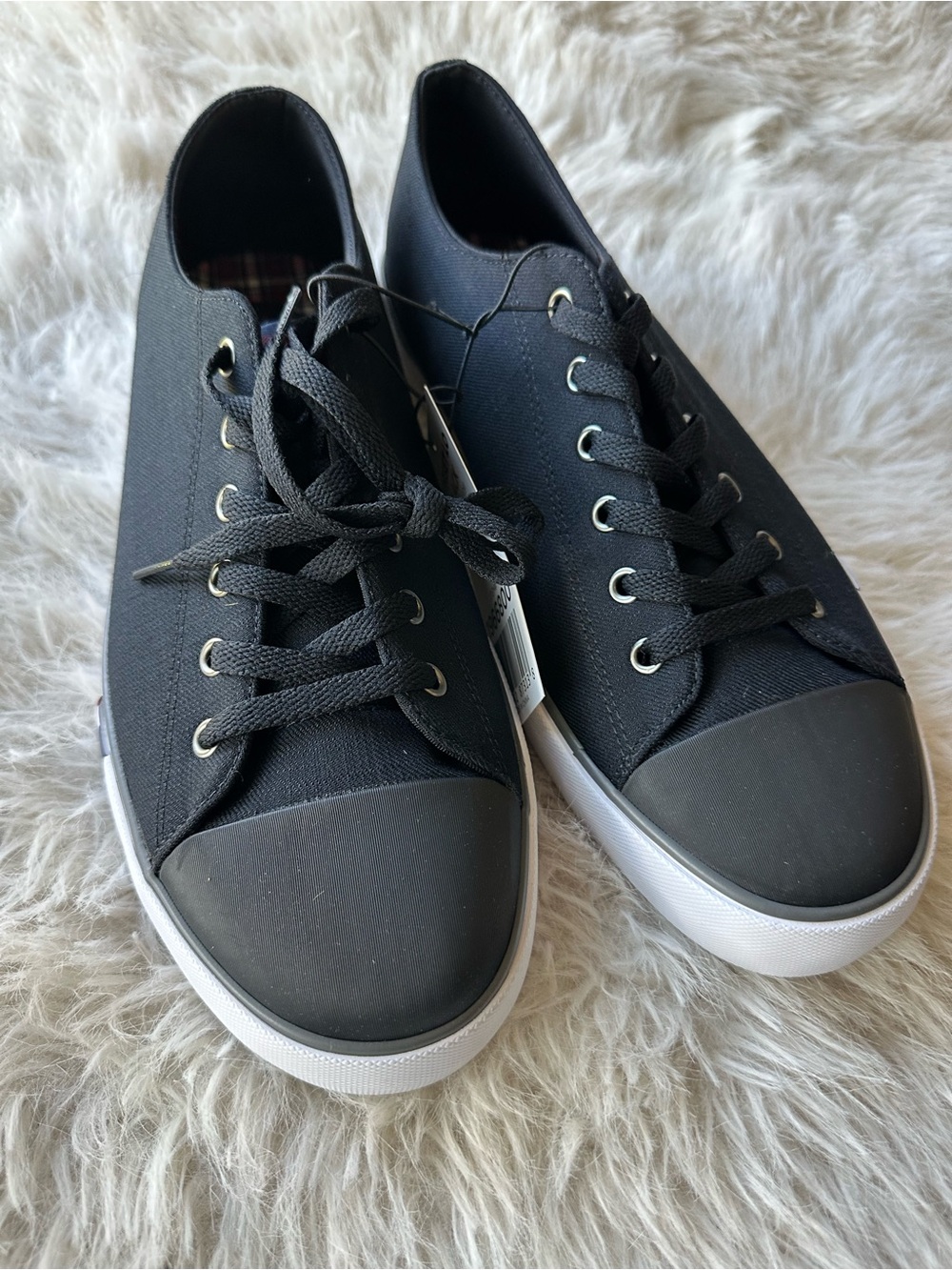 Ben Sherman Men's Black Canvas Low-Top Sneakers Casual Lace Up Shoes 11 memory F